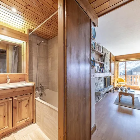 De Standing Au Centre De Val-d'isere, Balcon Sud Et Proche Pistes - Fr-1-694-46 Val-d'Isere